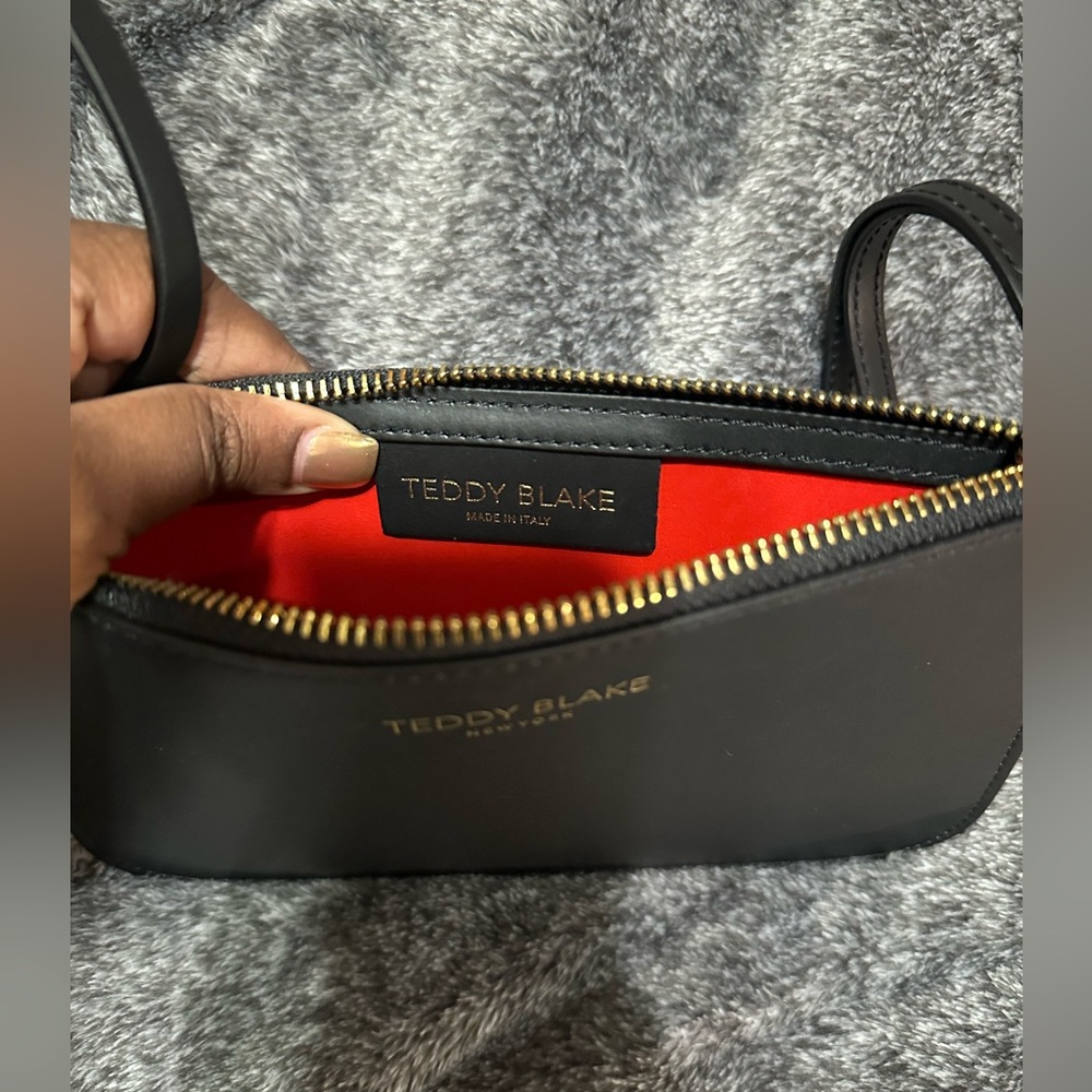 Teddy Blake Bucket Bag - Picture 4 of 5
